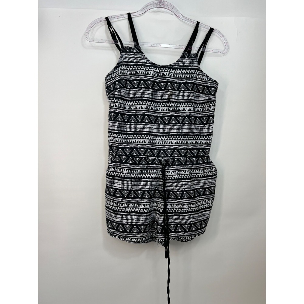 Harmony and Havoc Short Jumper Black & White Aztec Design Junior Juniors Size XS
